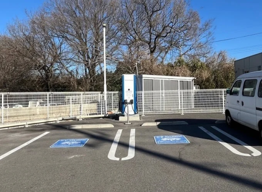 EV急速充電スタンドの様子