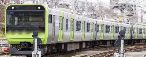 山手線を走行するDreamトレイン